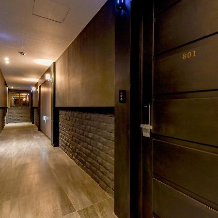 French Code Hotel Changwon Exterior foto