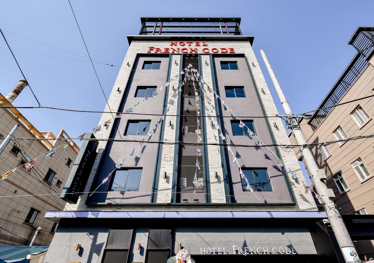 French Code Hotel Changwon Exterior foto